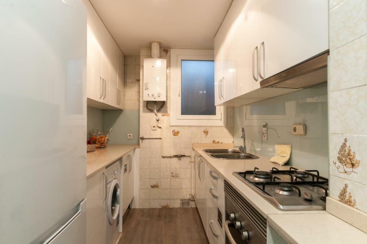 Gir80 Eixample Casanova 72 Apartment *