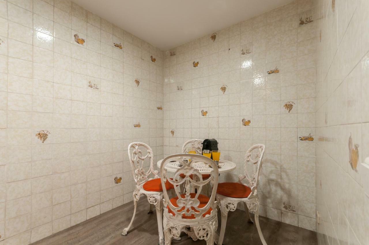Apartment Gir80 Eixample Casanova 72